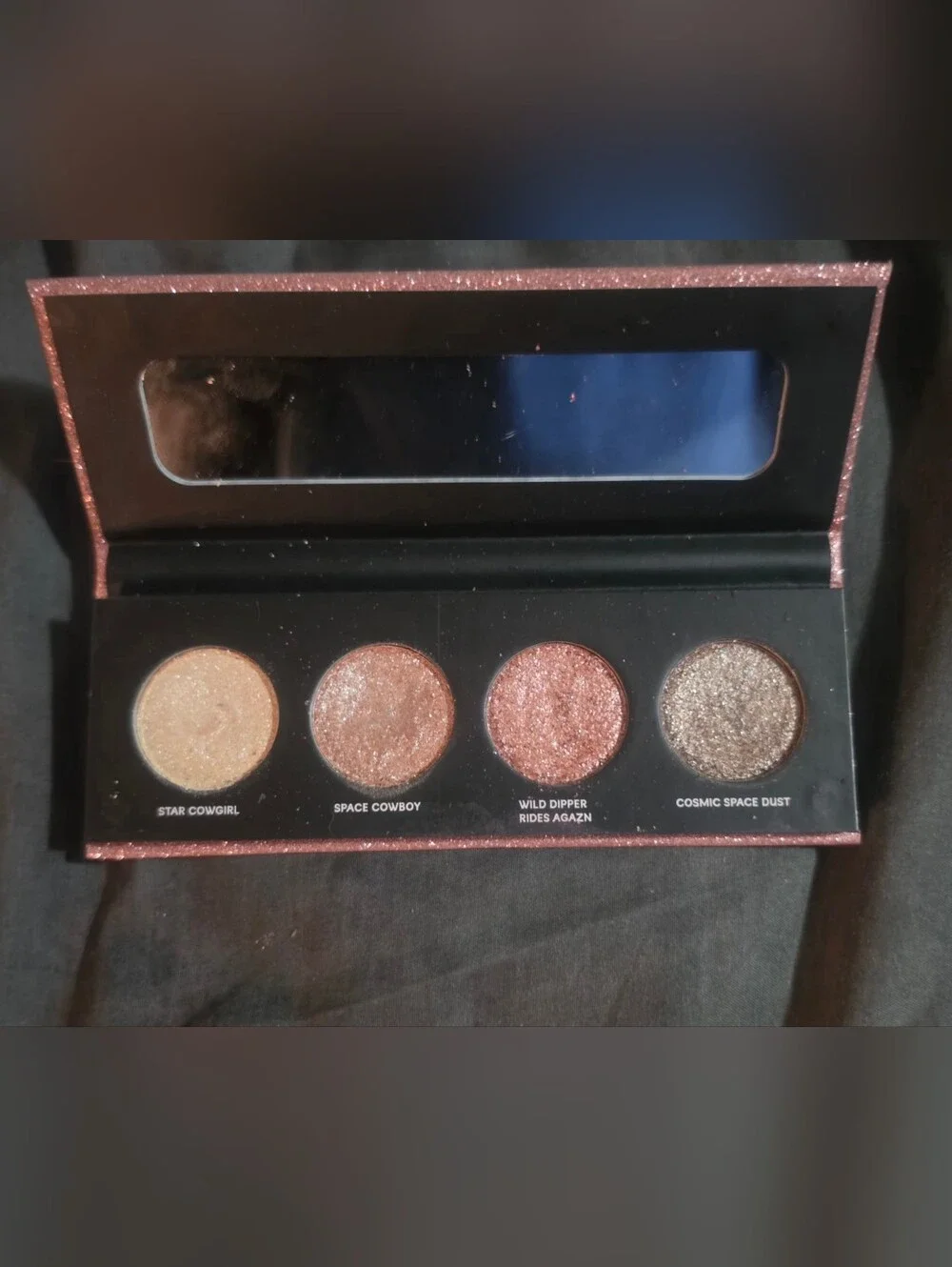 Famoty moonlight eyeshadow